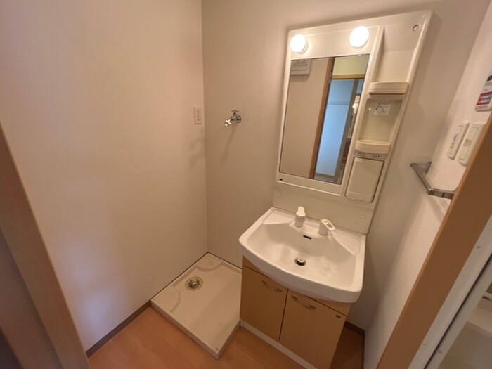 物件内観写真13　(洗面)