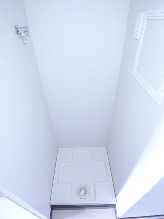 物件内観写真17　(洗濯機置場)