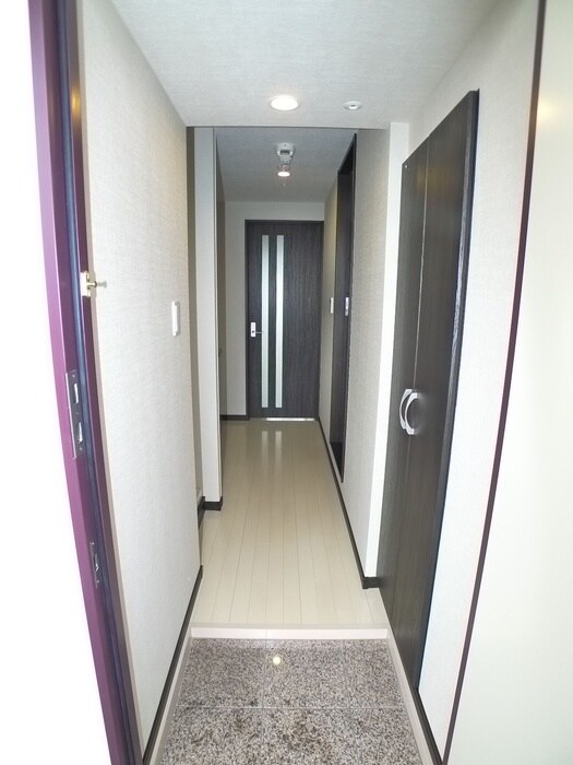 物件内観写真19　(玄関)