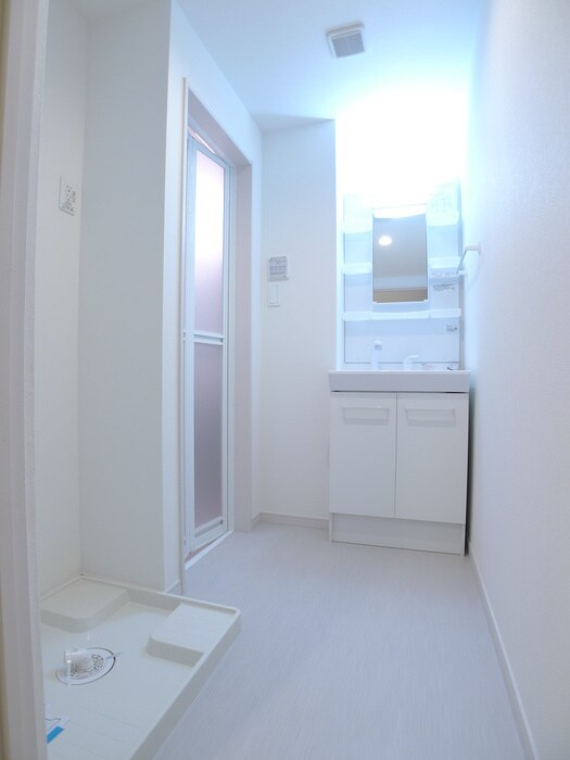 物件内観写真14　(洗濯機置場)