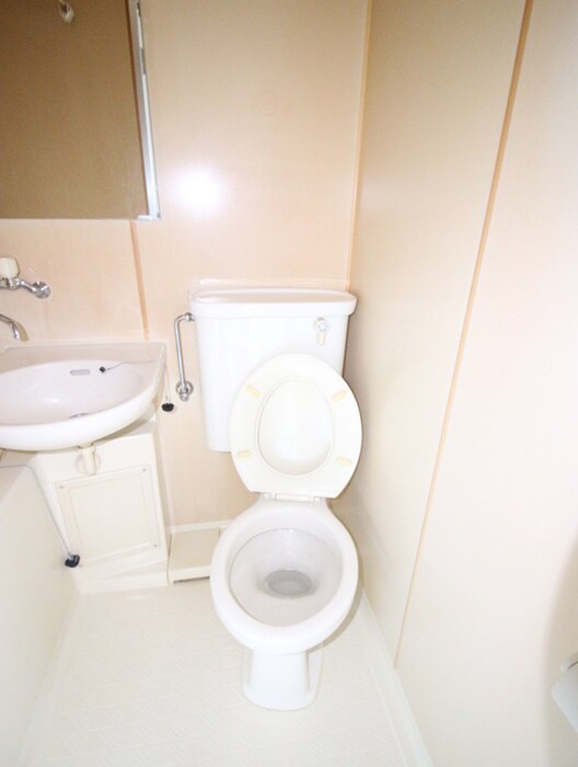 物件内観写真12　(トイレ)