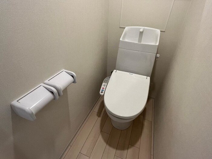 物件内観写真13　(トイレ)