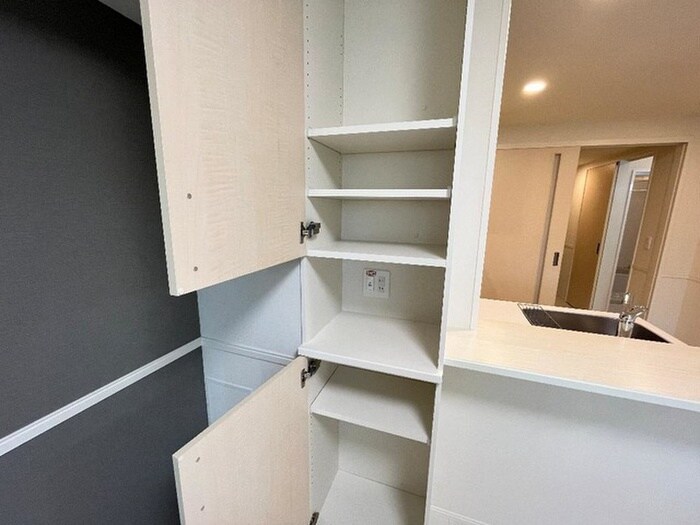 物件内観写真16　(収納)