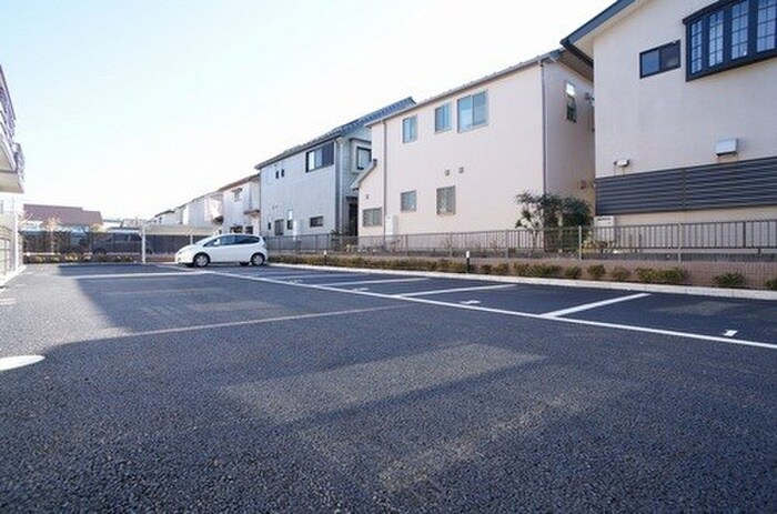 K-Famiriaの駐車場