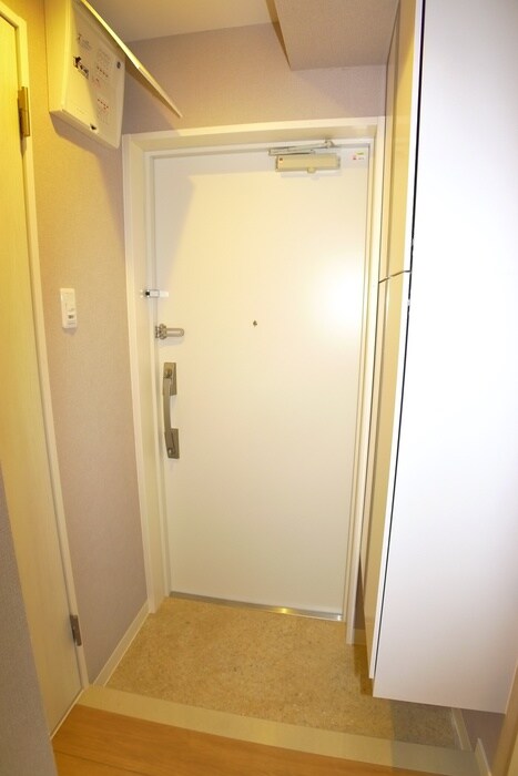 物件内観写真22　(玄関)