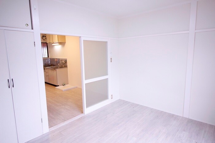 物件内観写真8　(居室)