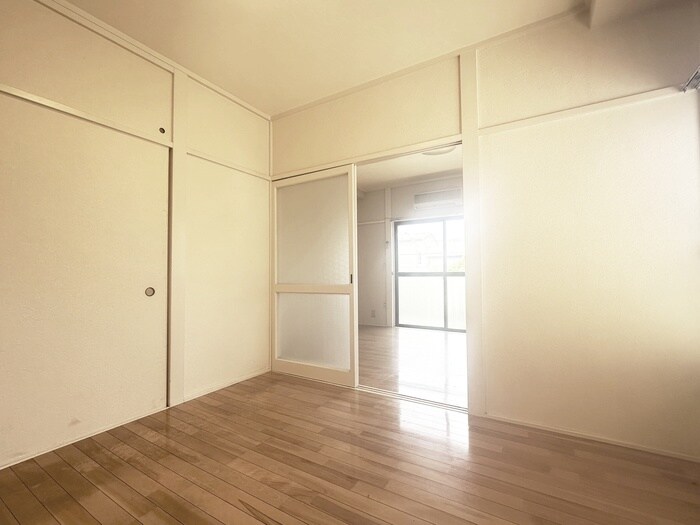 物件内観写真11　(居室)