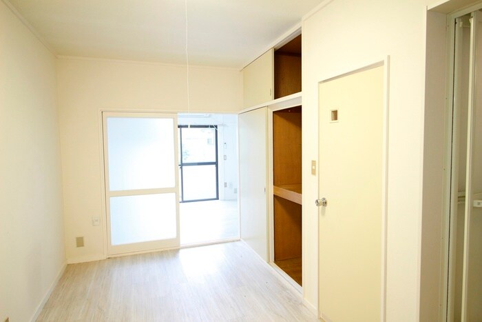 物件内観写真19　(居室)