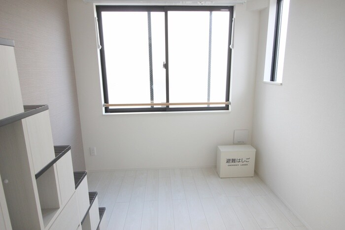 物件内観写真8　(居室)