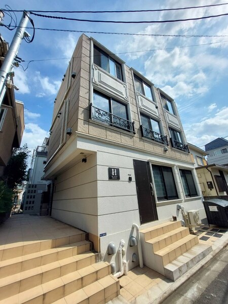 ＨＪ　ＰＬＡＣＥ　東新宿外観写真