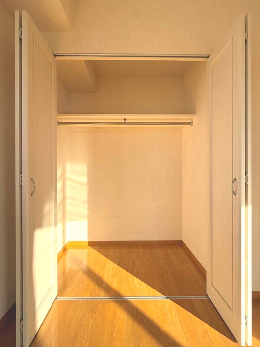 物件内観写真18　(収納)