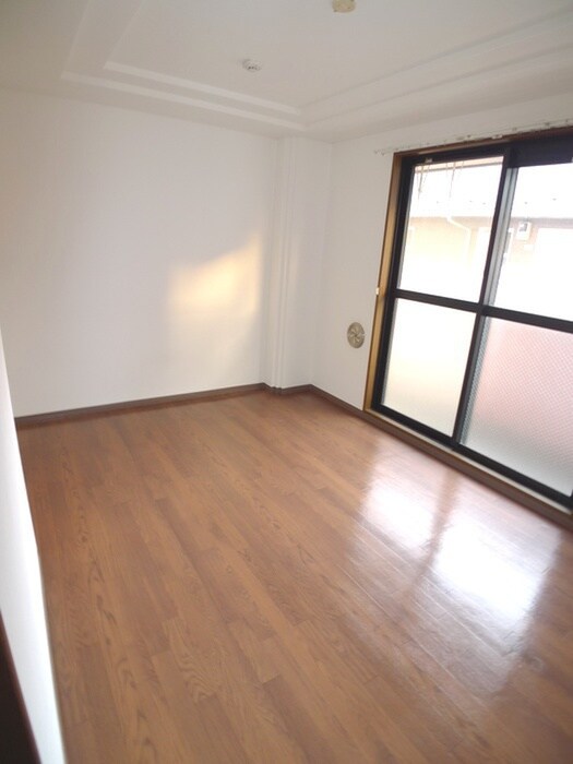 物件内観写真18　(室内からの展望)