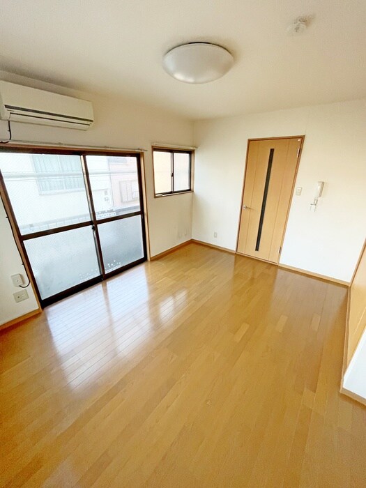 物件内観写真11　(居室)