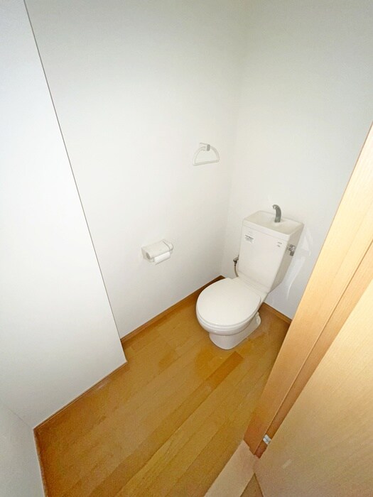 物件内観写真14　(トイレ)