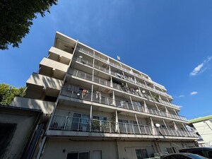 パ－クハイツ外観写真