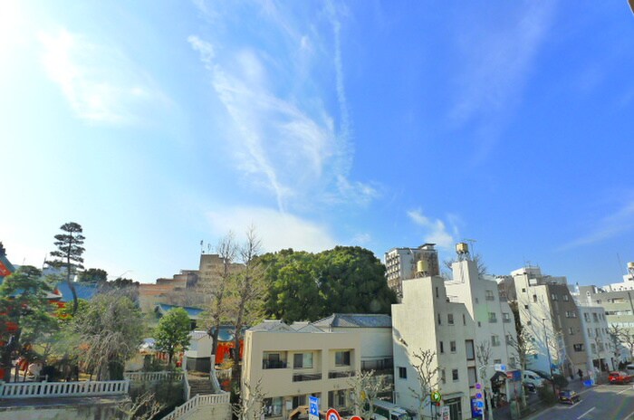 物件内観写真16　(室内からの展望)