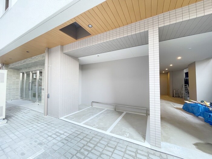 クラリティア綾瀬のバイク置き場