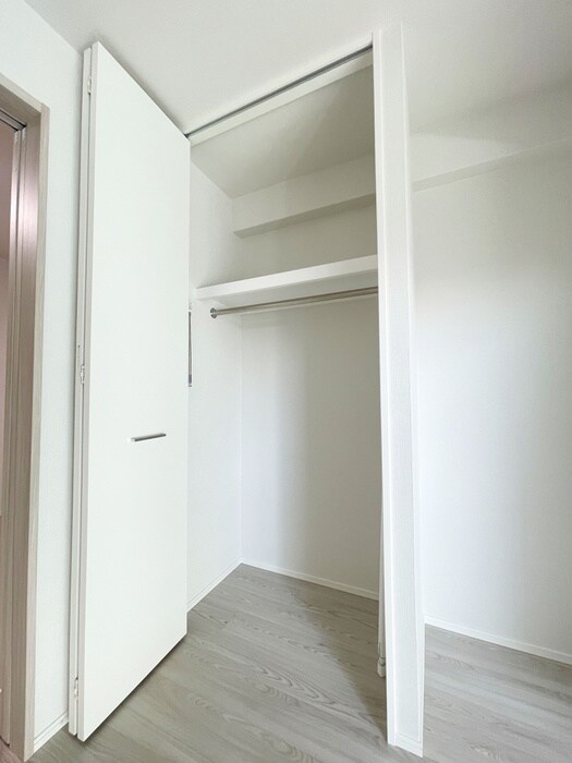 物件内観写真12　(収納)