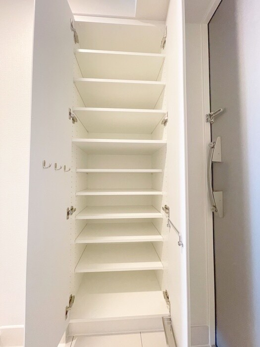クラリティア綾瀬の靴箱
