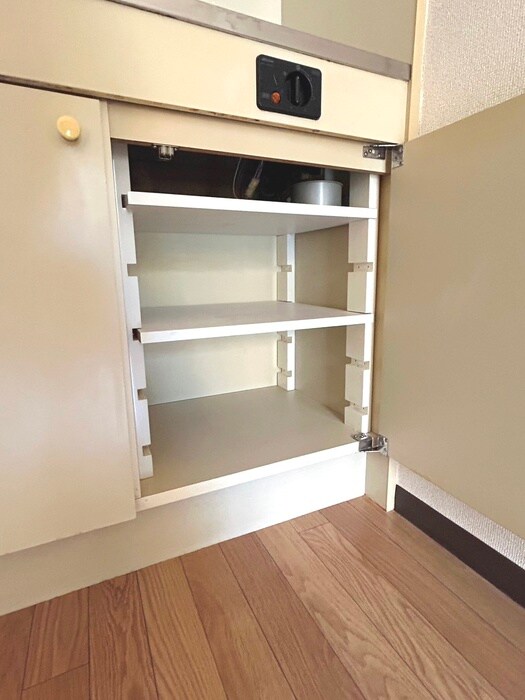 物件内観写真13　(収納)