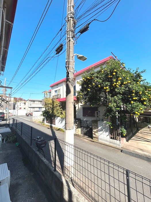 物件内観写真18　(室内からの展望)