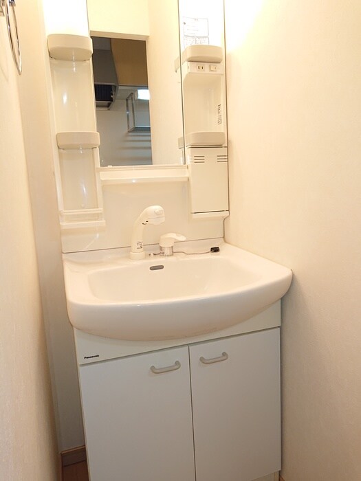 物件内観写真12　(洗面)