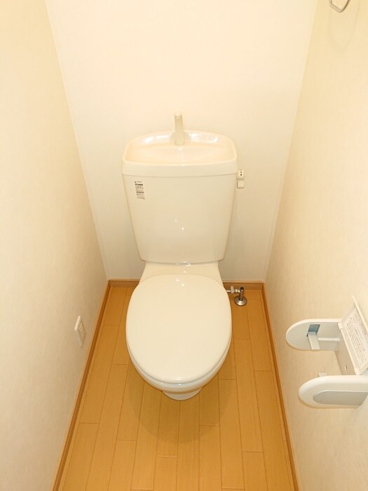 物件内観写真17　(トイレ)