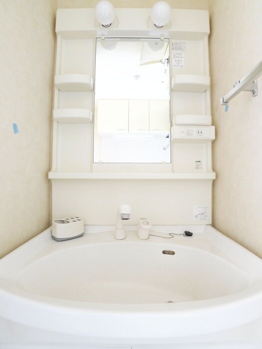 物件内観写真11　(洗面)