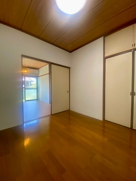 物件内観写真8　(居室)