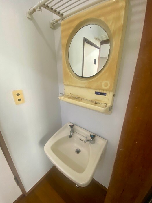 物件内観写真10　(洗面)