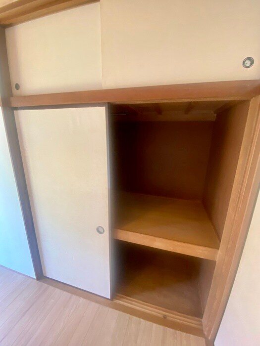 物件内観写真12　(収納)