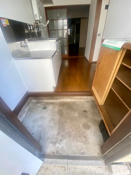 物件内観写真17　(玄関)