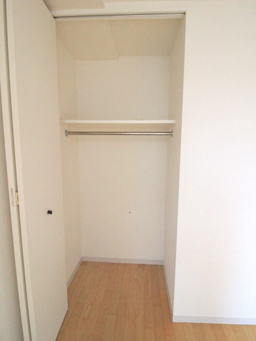 物件内観写真13　(収納)