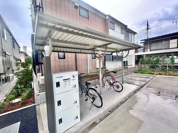 物件外観写真6　(駐輪場)