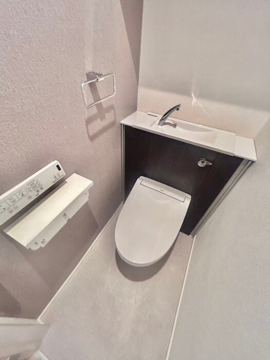 物件内観写真15　(トイレ)