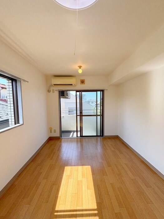 物件内観写真11　(ベランダ・バルコニー)