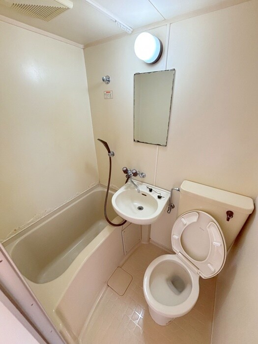 物件内観写真12　(バス／シャワールーム等)