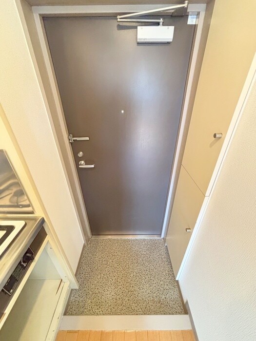 物件内観写真14　(玄関)