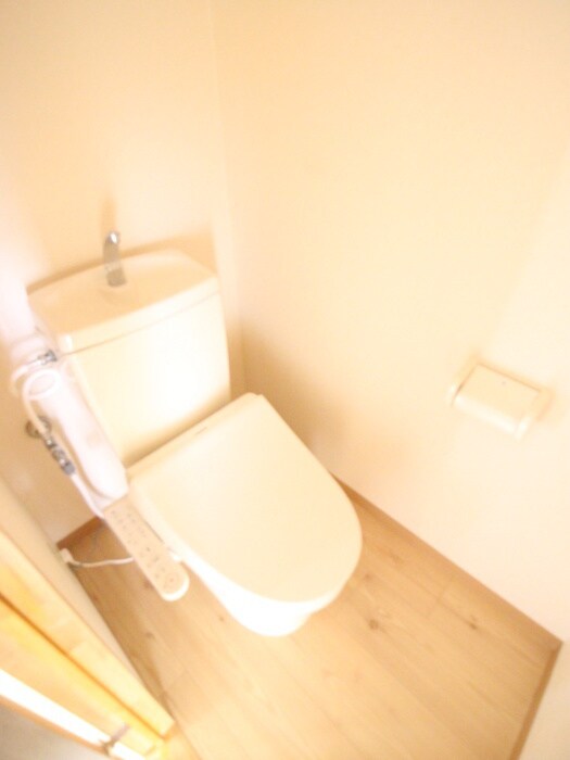 物件内観写真12　(トイレ)