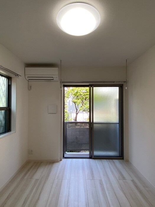 物件内観写真9　(居室)