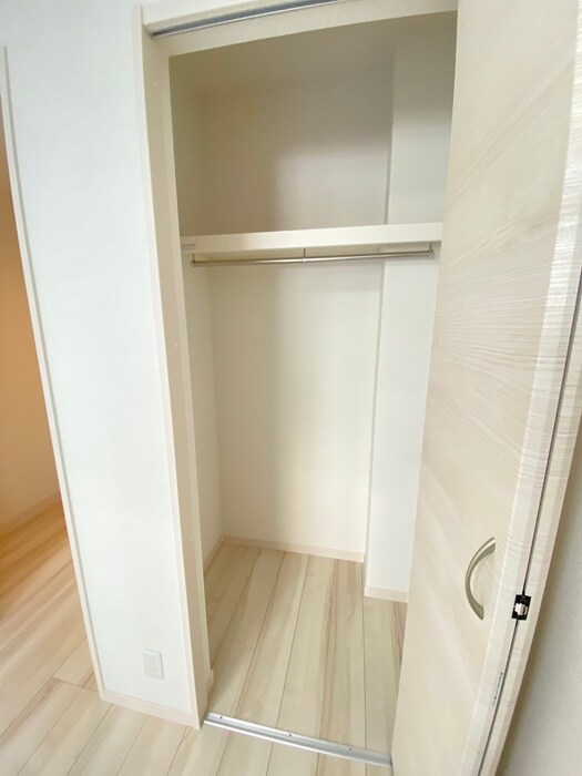 物件内観写真15　(収納)
