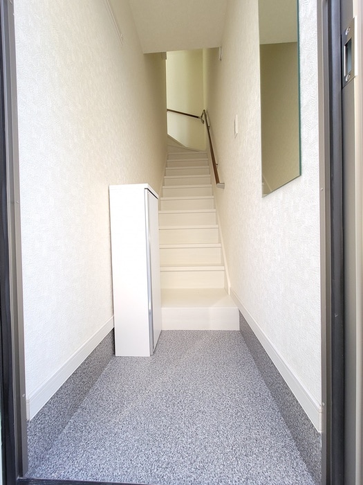 物件内観写真16　(玄関)
