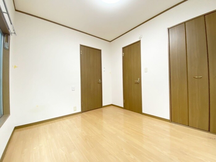 物件内観写真18　(室内からの展望)