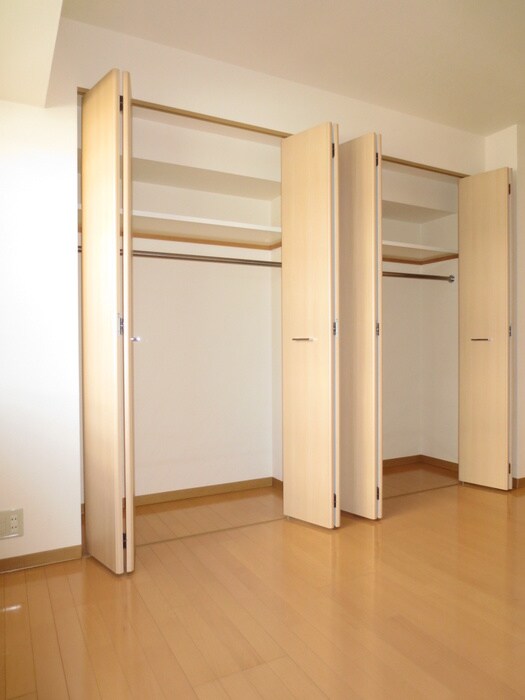 物件内観写真5　(居室)