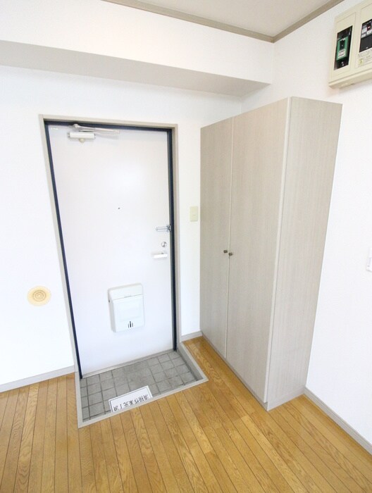 物件内観写真18　(玄関)