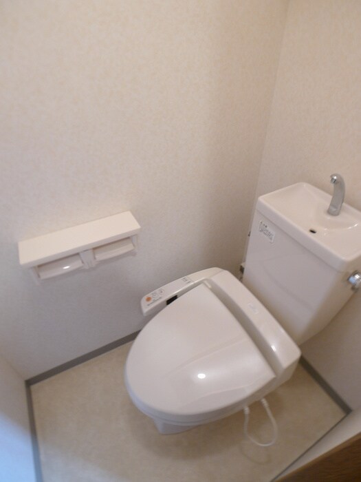 物件内観写真13　(トイレ)