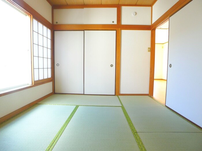 物件内観写真6　(居室)