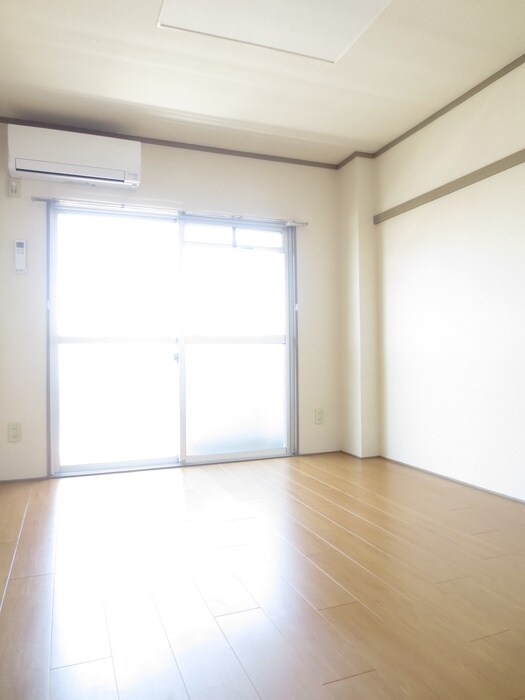 物件内観写真11　(居室)