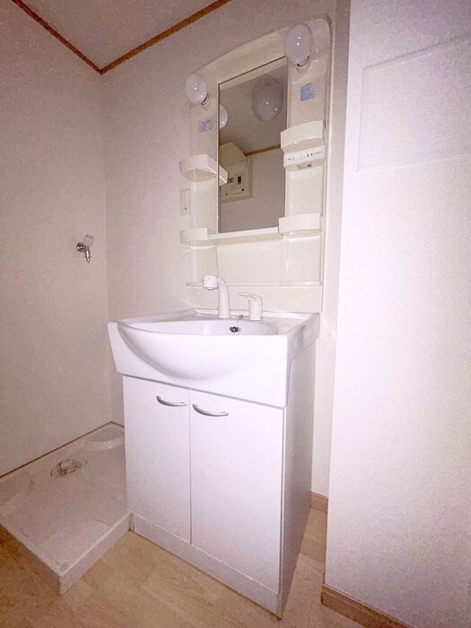 物件内観写真11　(洗面)