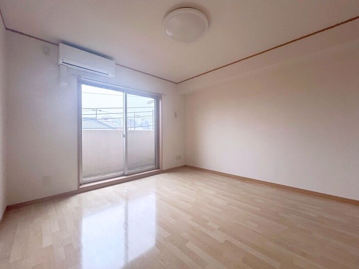 物件内観写真14　(居室)